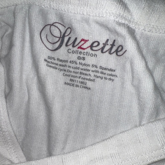 White cropped comfortable tank with silver cutouts - Picture 2 of 2